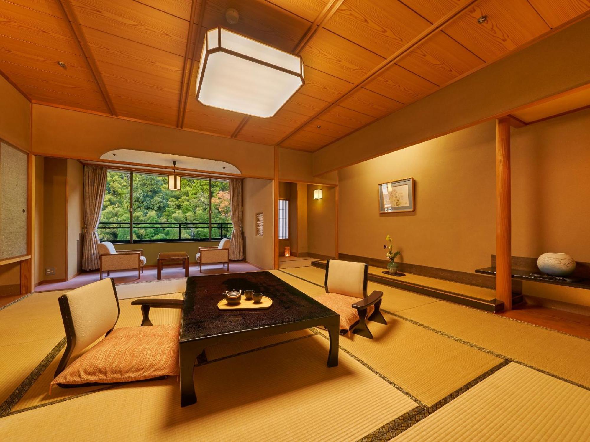 Ooedo Onsen Monogatari Premium Saiki Bekkan Misasa Quarto foto